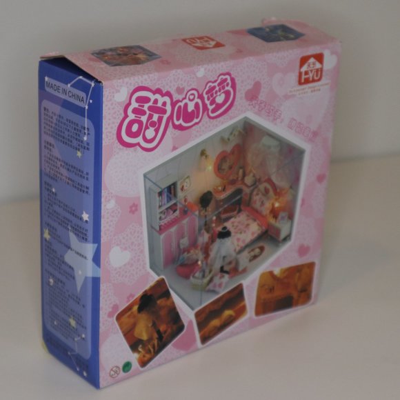 DIY Miniature Kit for a Dreamy Pink Bedroom - Picture 3 of 11